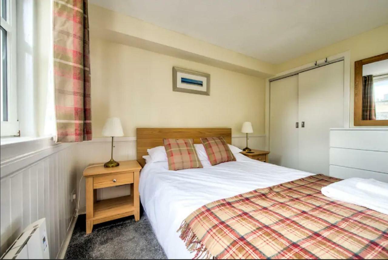 Charming 1 Bed Apartment With Castle View Édimbourg Extérieur photo